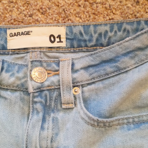 Distressed Mom shorts - Picture 3 of 3